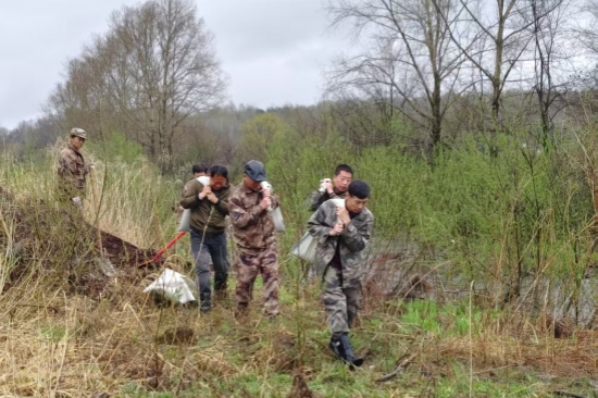 1747278332989228.jpg 筑牢安全防線 守護(hù)生命家園東北岔林場扎實(shí)開展“防災(zāi)減災(zāi)日”系列活動(1).jpg