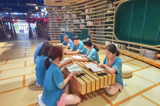 1765352968754698.jpg 賦能身心 煥“新”前行 泉林公司職工療休養(yǎng)活動(dòng)圓滿收官(2).jpg